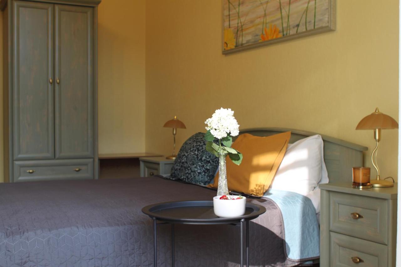 Sunflower B&B Kiev Bagian luar foto