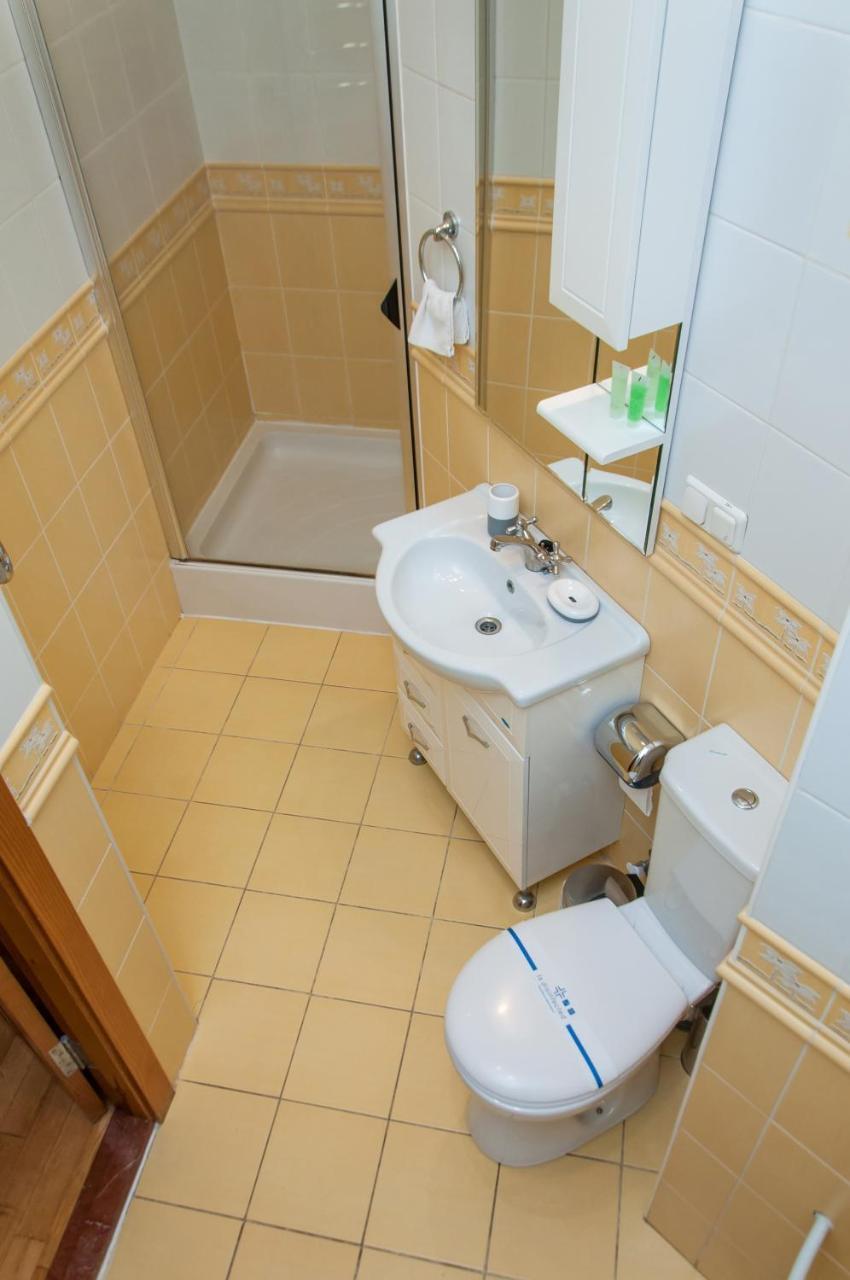 Sunflower B&B Kiev Bagian luar foto
