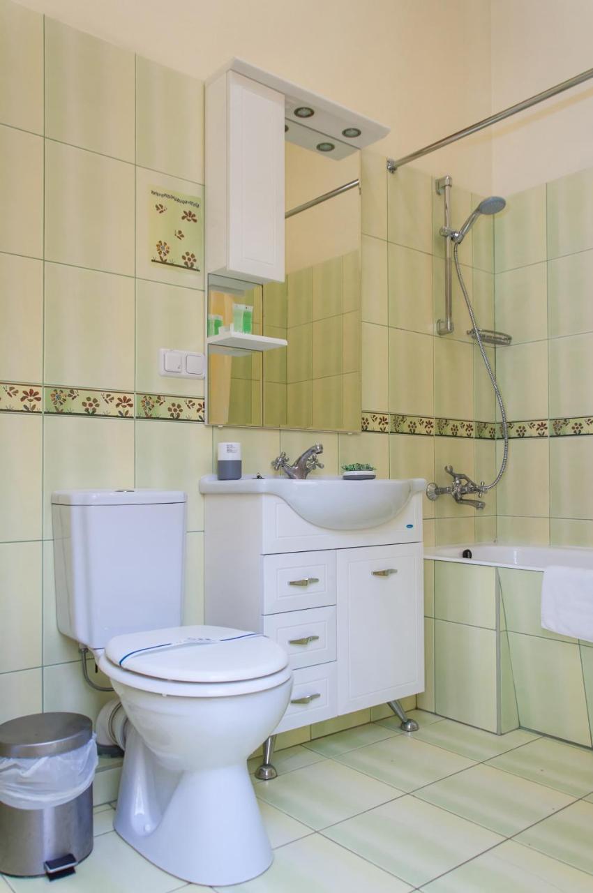Sunflower B&B Kiev Bagian luar foto