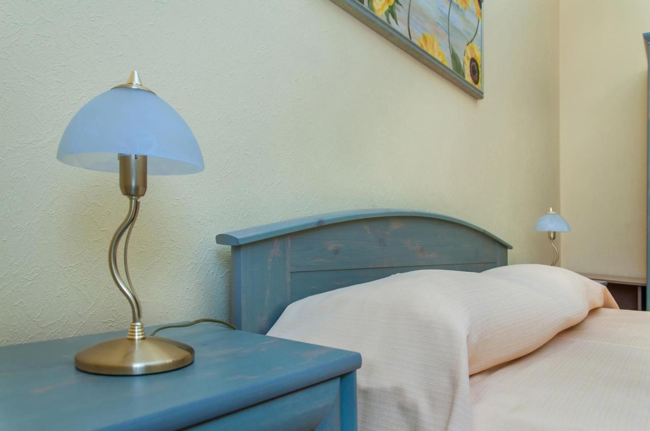 Sunflower B&B Kiev Bagian luar foto